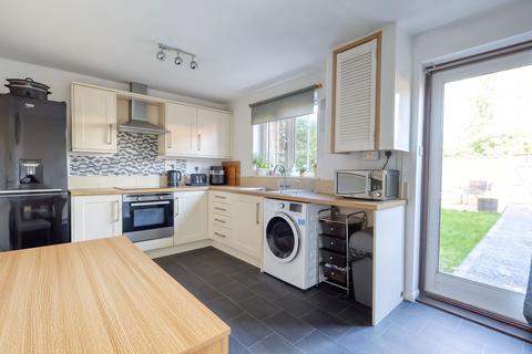 undefined, Jasmine Crescent, Buckinghamshire HP27