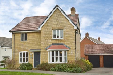 4 bedroom detached house for sale, Curacao Crescent, Bletchley, Milton Keynes