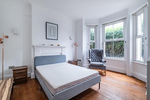 undefined, Latchmere Road London SW11