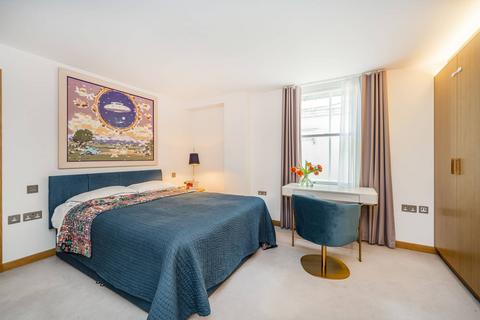undefined, Warwick Square, Pimlico, London, SW1V