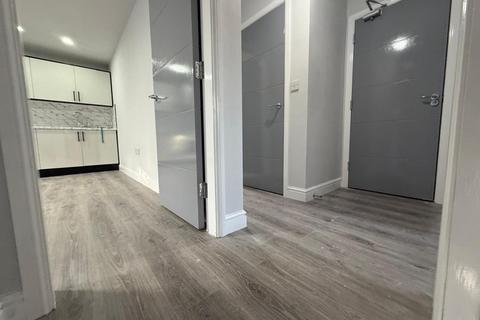 2 bedroom flat to rent, Bearwood Road, Smethwick B66