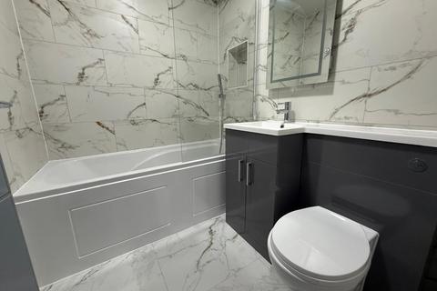 2 bedroom flat to rent, Bearwood Road, Smethwick B66