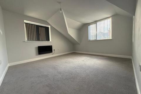 2 bedroom flat to rent, Bearwood Road, Smethwick B66