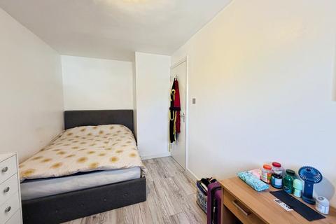undefined, Jasper Road, London E16
