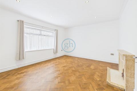 undefined, The Croft, Ruislip HA4