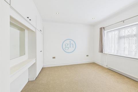 undefined, The Croft, Ruislip HA4
