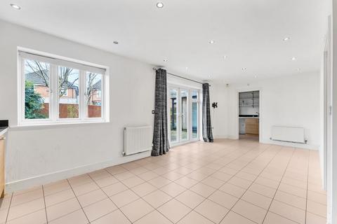 4 bedroom detached house for sale, Yew Tree Avenue, Saughall, CH1