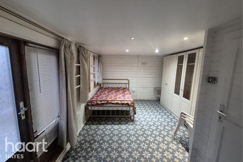 Newdene Avenue, NORTHOLT