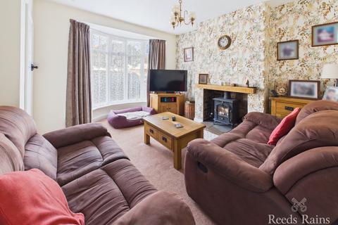 3 bedroom semi-detached house for sale, Linden Road, North Yorkshire YO12