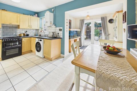 3 bedroom semi-detached house for sale, Linden Road, North Yorkshire YO12