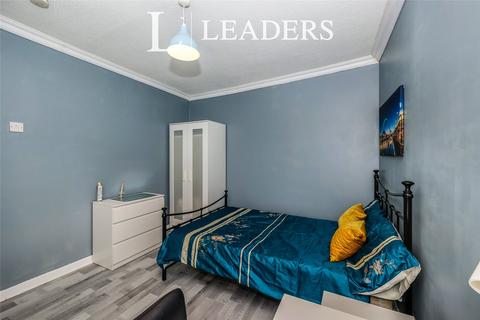 5 bedroom terraced house to rent, Orchard Road, PO4