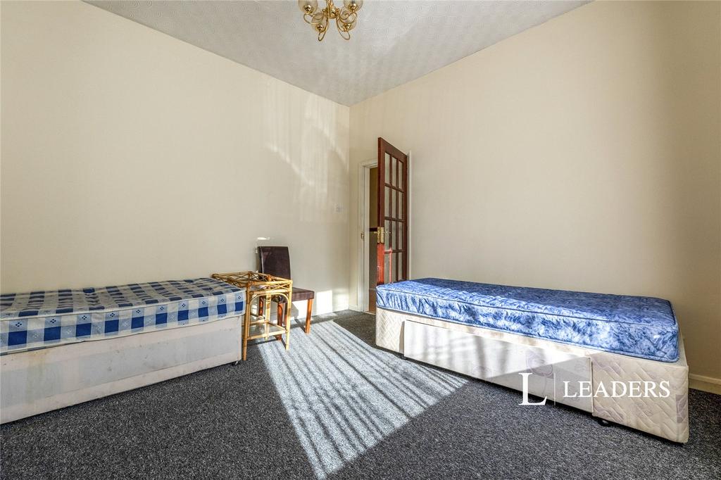 Second Reception/Bed