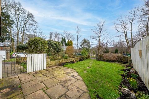 undefined, New Adel Lane, Leeds, LS16