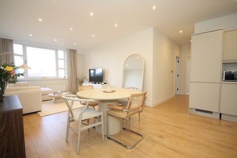 2 bedroom flat to rent, Church Street East, Woking GU21