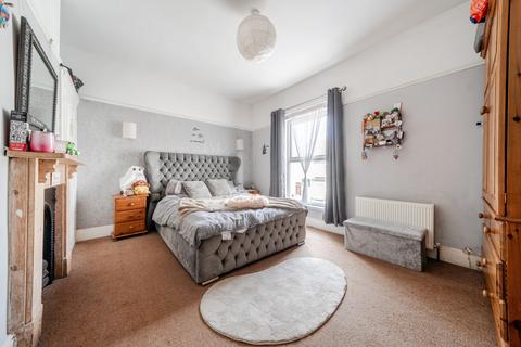3 bedroom terraced house for sale, Avenue Road, Hampshire PO12