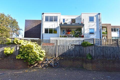 undefined, Ashburnham Road, Meadowview Ashburnham Road, TW10