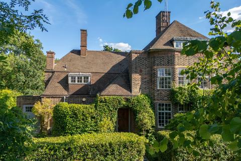 5 bedroom semi-detached house for sale, Wildwood Road, Hampstead Garden Suburb, London, NW11