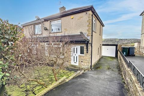 Lawcliffe Crescent, Haworth, Keighley. BD22 8RD