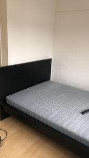 1 bedroom in a house share to rent, Purley CR8