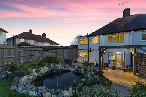 4 bedroom semi-detached house for sale, Dairsie Road, Eltham, London, SE9