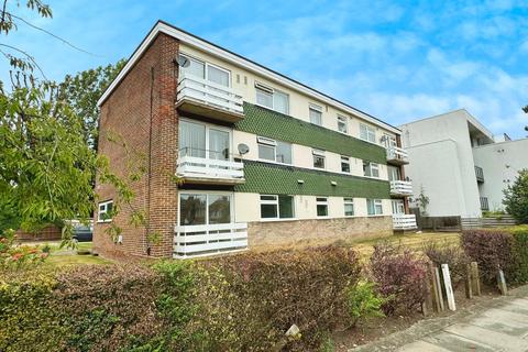 2 bedroom apartment to rent, Kenton Road, Harrow, HA3