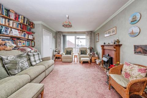 3 bedroom end of terrace house for sale, Knaves Hill, Linslade, Leighton Buzzard