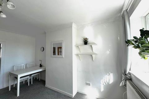 undefined, Three Bedroom flat in the heart of Greenwich