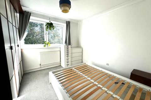 undefined, Three Bedroom flat in the heart of Greenwich