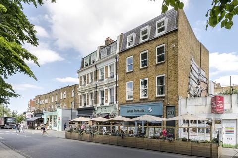 The Pavement London SW4