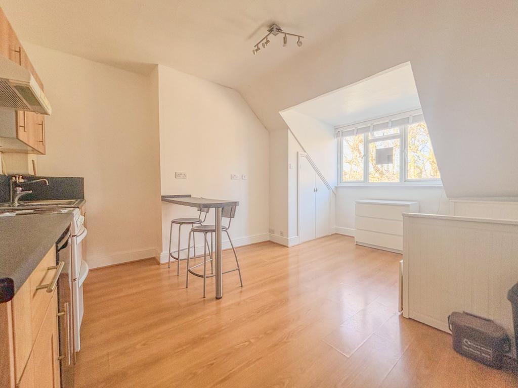 Studio/Kitchen
