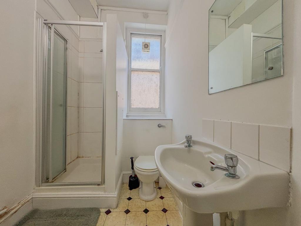 Shared Bathroom 2