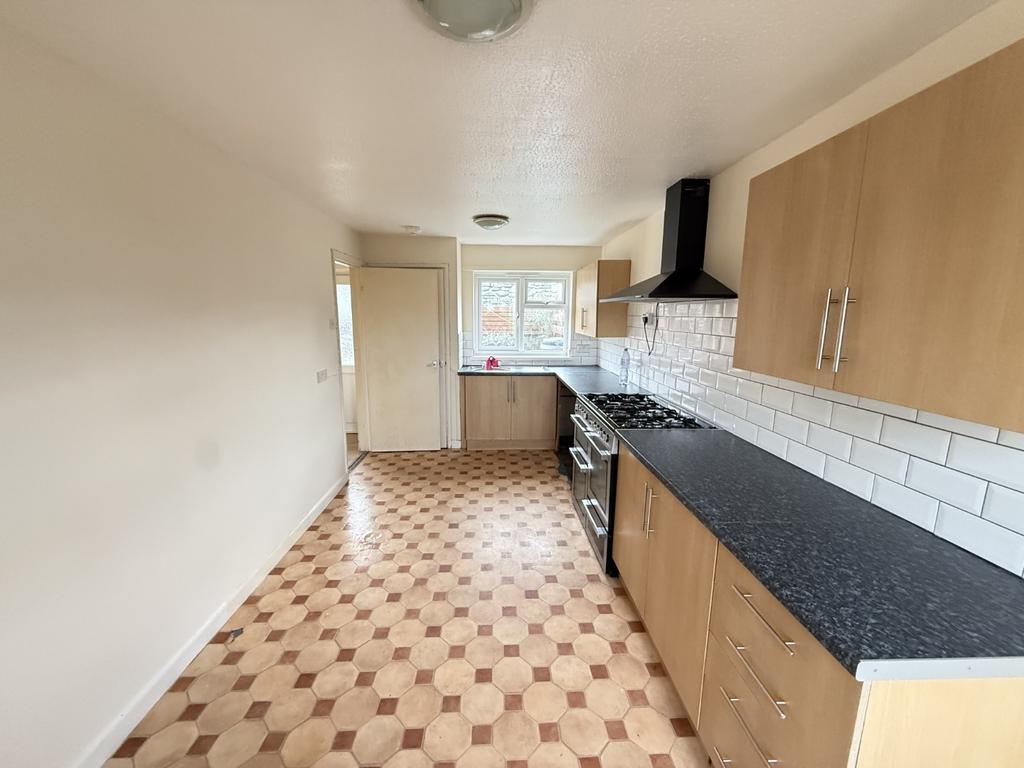 Kitchen/Dining Area