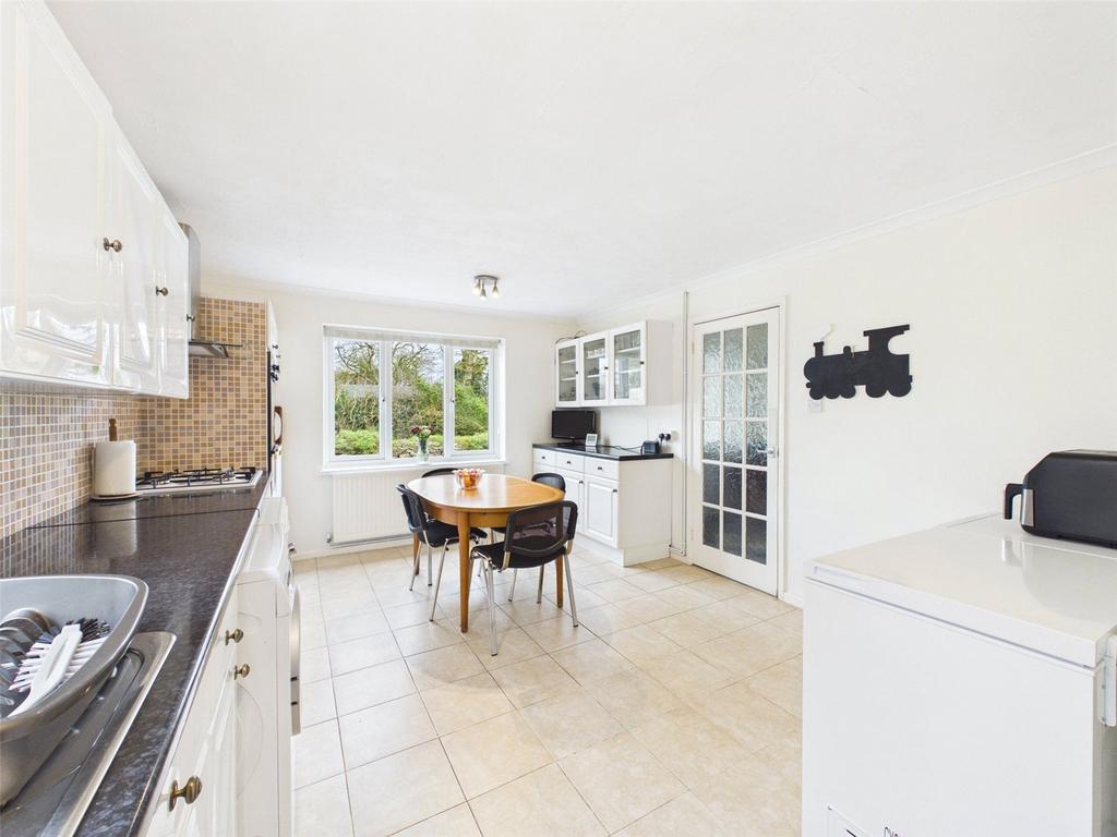 Kitchen Alt