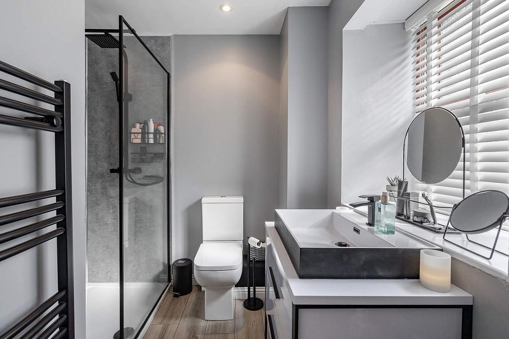 Ensuite
