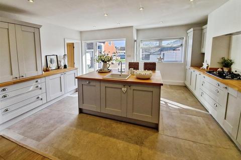 4 bedroom semi-detached house for sale, Forge Fields, Sandbach