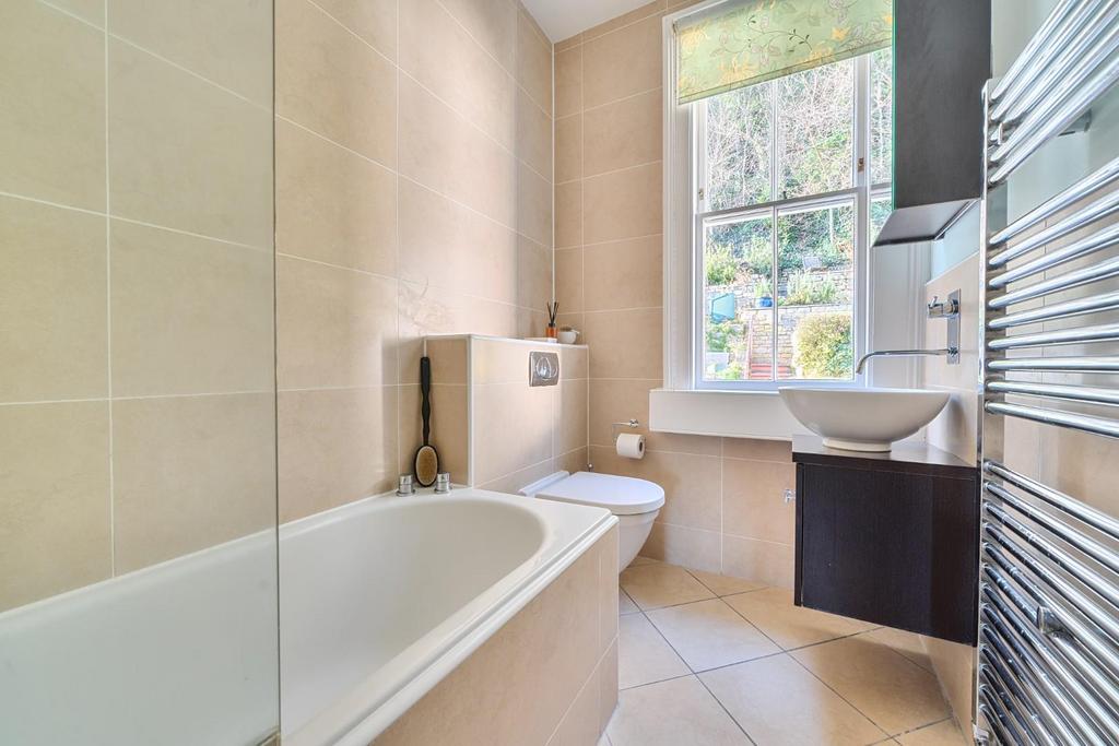 Family Bathroom.jpg