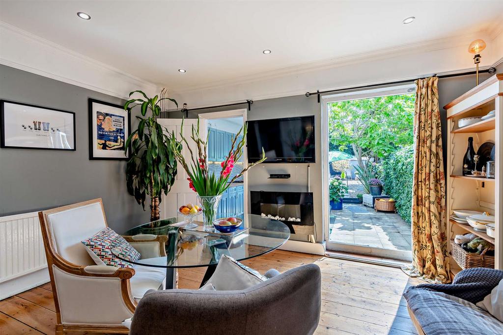 8660018-interior02-800.jpg