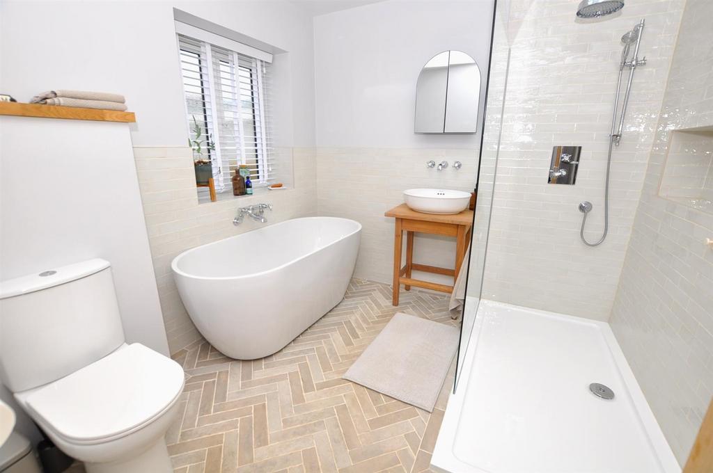 Bathroom/Shower Room/WC