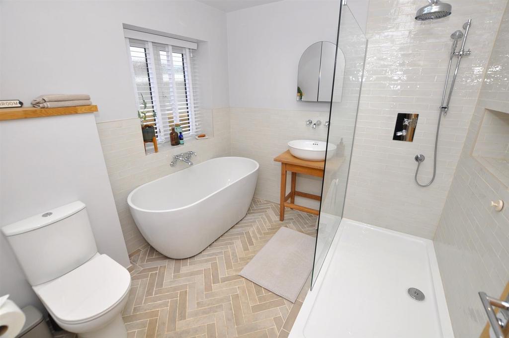 Bathroom/Shower Room/WC