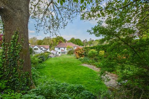 4 bedroom semi-detached house for sale, Mount Crescent, Warley, Brentwood