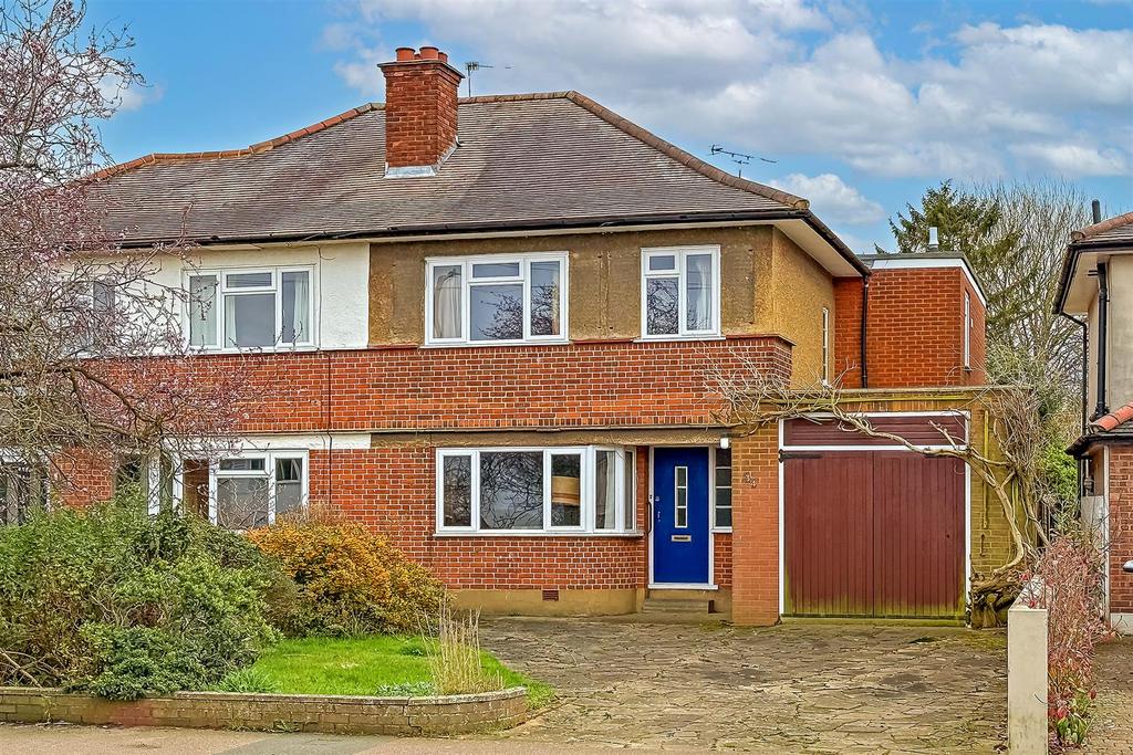 34 The Ridgeway-1.jpg