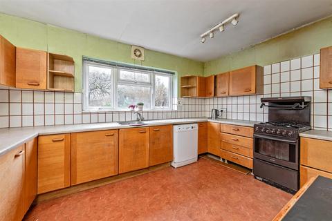 4 bedroom semi-detached house for sale, The Ridgeway, St Albans