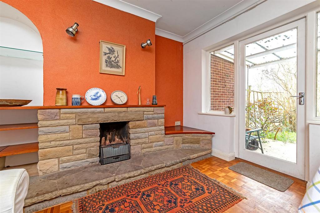 34 The Ridgeway-12.jpg