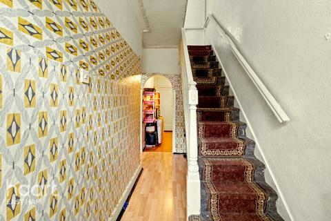 3 bedroom terraced house for sale, Tyrone Road, London