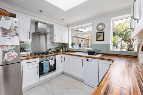 3 bedroom semi-detached house for sale, Durkins Road, East Grinstead RH19