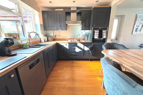 4 bedroom detached house for sale, Evesham
