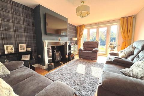 4 bedroom detached house for sale, Evesham