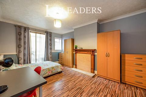 5 bedroom terraced house to rent, Rivers Street, PO5