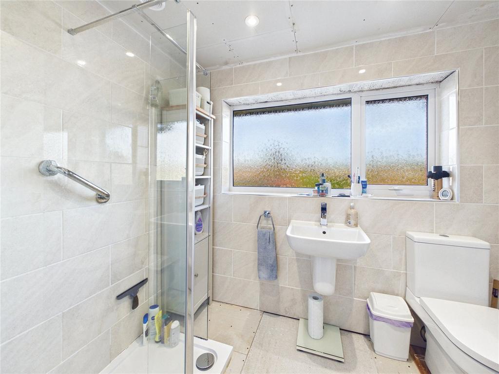 Family Shower Room