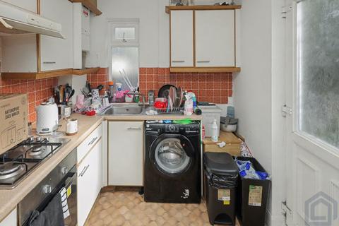 2 bedroom house for sale, London N3